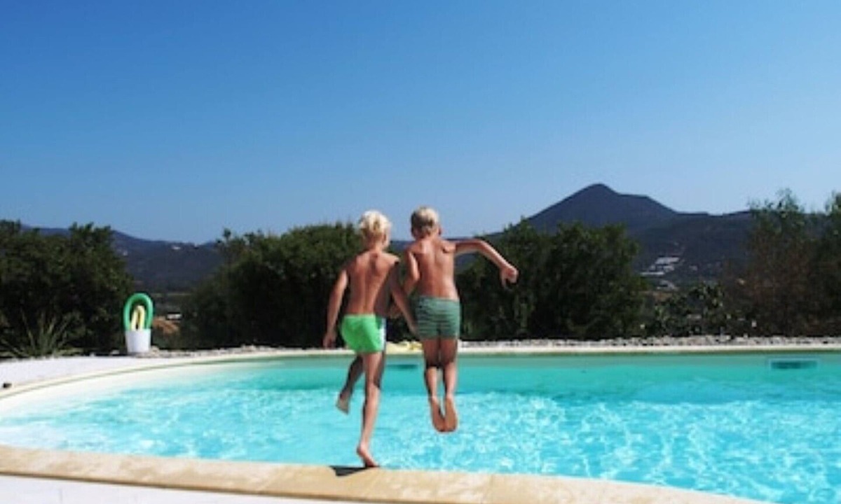 Jerzu Apartment | 3 Beautiful hillside holiday rental with sea views and pool