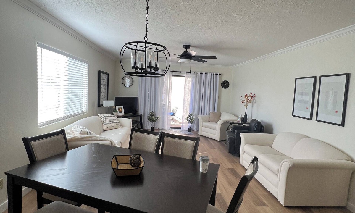 Fountain of the Sun Condo | 3 bed/2 bath condo in a beautiful 55+complex! 30 Day minimum stay! Must be 55+