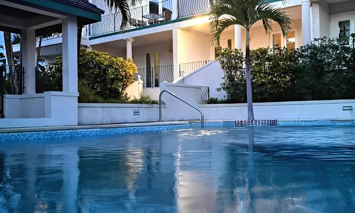 Durants House | 3 bed 3 bath villa on the west coast
