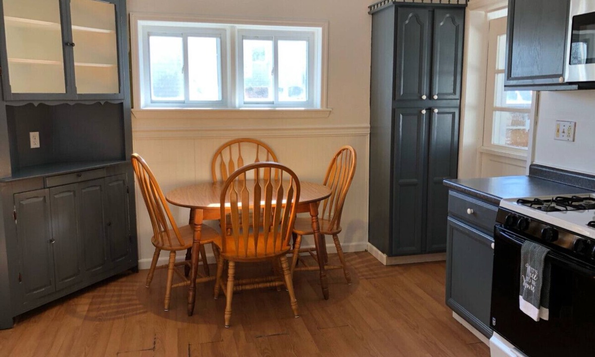 Perth Amboy Apartment | 3-bed house, parking, near NYC bus/train, MetLife Stadium FIFA World Cup 35 mins