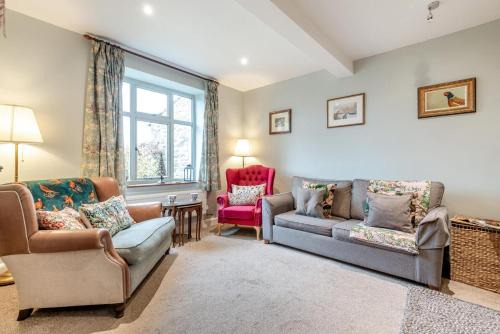 Baslow House | 3 Bed in Baslow oc-h27288