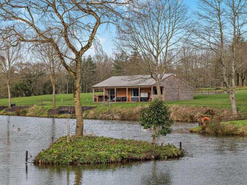 Westcott Cabin | 3 Bed in Cullompton oc-94139