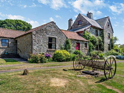 Cropton House | 3 Bed in Pickering oc-92356