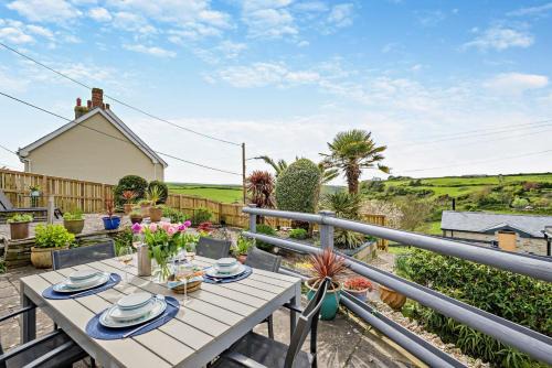 Treknow House | 3 Bed in Treknow oc-h29194