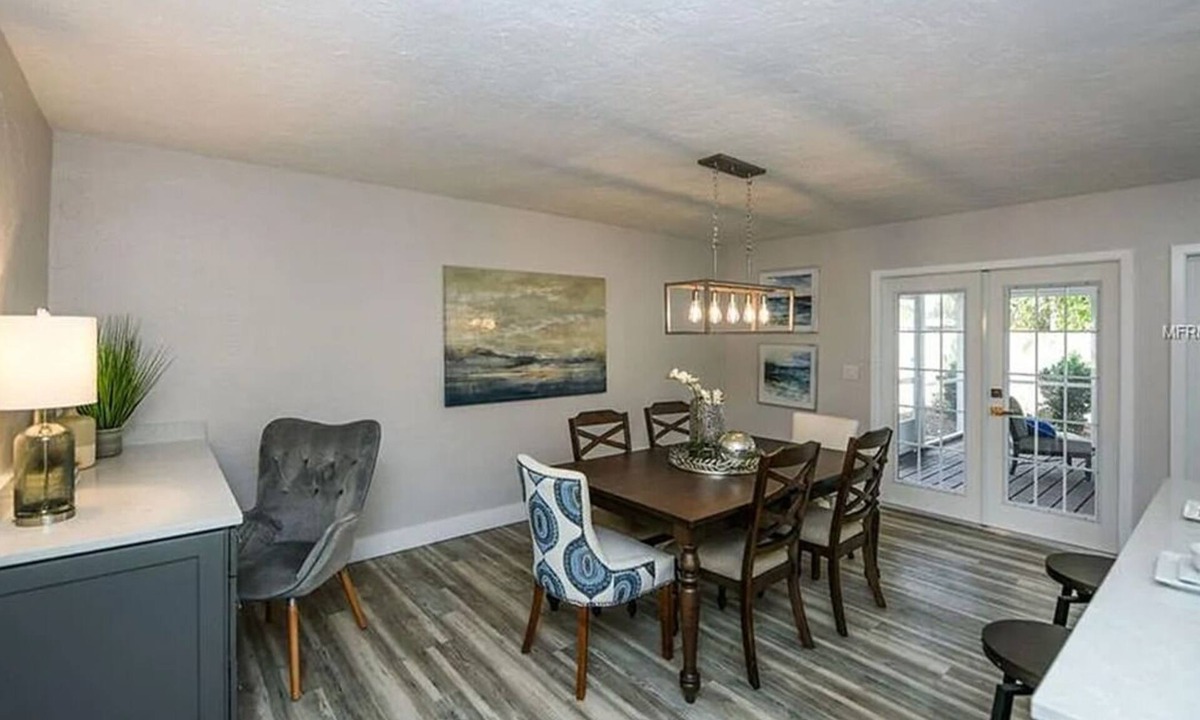 Southgate House | 3 bed, pet friendly, heated pool home waiting for you to arrive, relax & enjoy!
