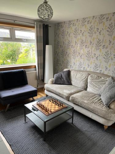 South Queensferry House | 3 bed self contained part house in Queensferry, Edinburgh