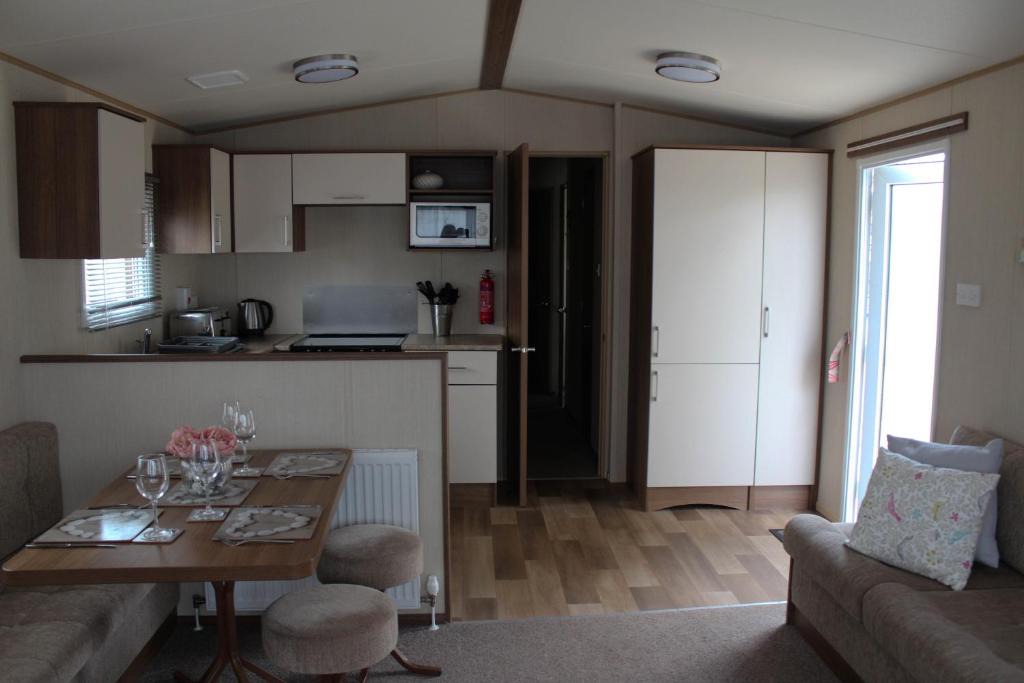 Paignton Resort | 3 Bed Static Caravan @ Hoburne Devon Bay