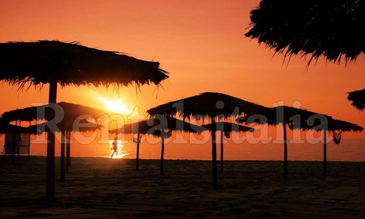 Piana Calzata Villa | 3 Bedrooms Villa with Garden, Swimming Pool, Barbecue, Air con., near the SEA