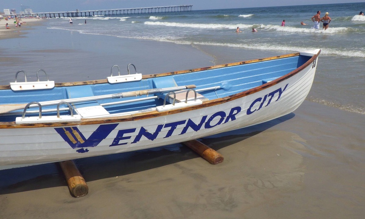 Ventnor City House | 3 bedroom 2 bath - first floor - Great in the offseason!
