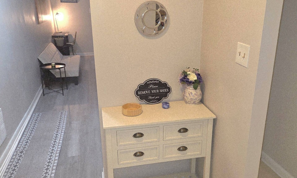 Montpelier Condo | 3 Bedroom 2 Bathroom Cozy, Condo in Laurel, Maryland - Central Location