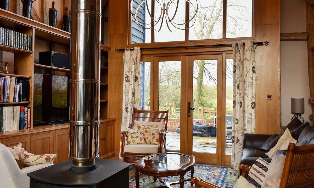 Saffron Walden Cottage | 3 bedroom accommodation in Ashdon, near Saffron Walden
