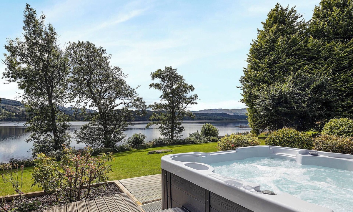 Strathblane Cottage | 3 bedroom accommodation in Brig o&rsquo;Turk, near Callander