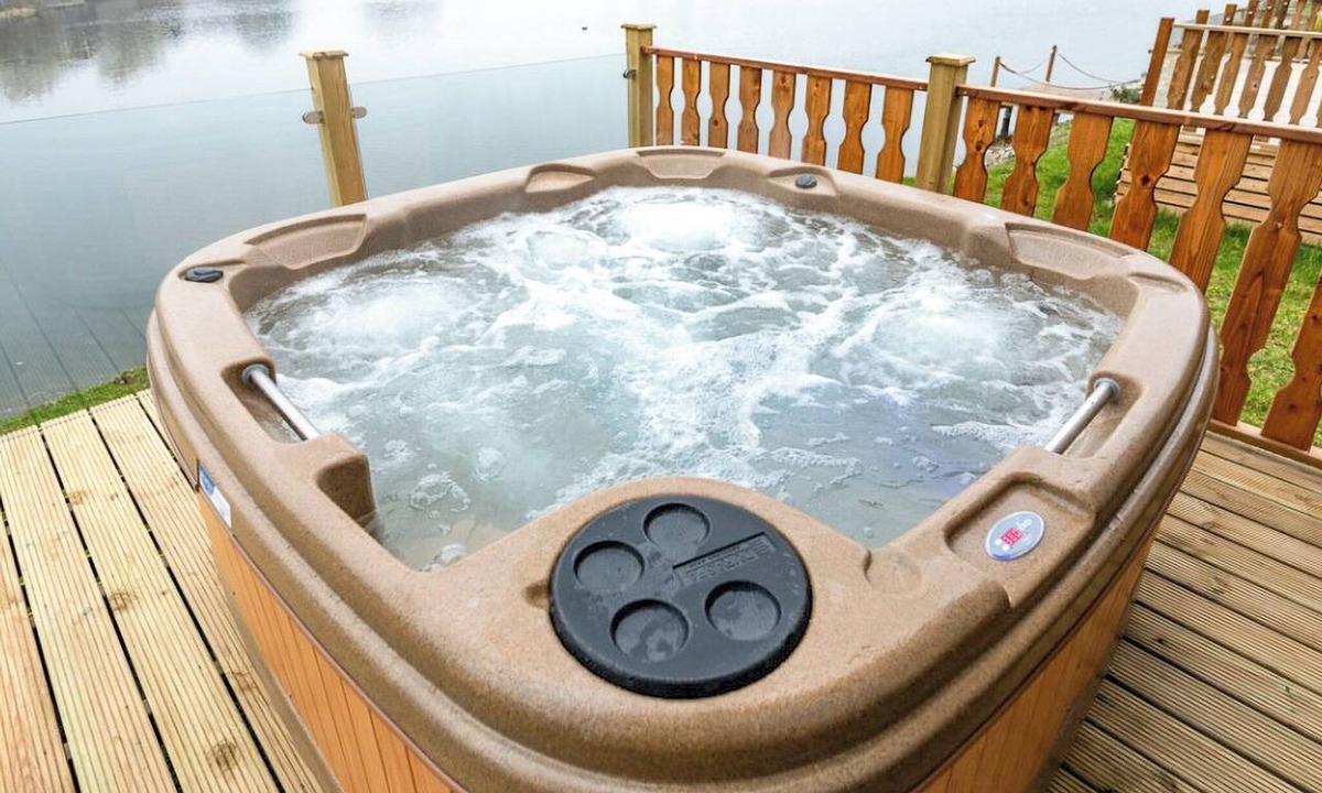Carnforth Ski Chalet | 3 bedroom accommodation in Carnforth