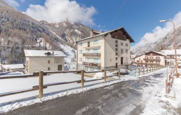 Epinel Apartment | 3 bedroom accommodation in Cogne AO