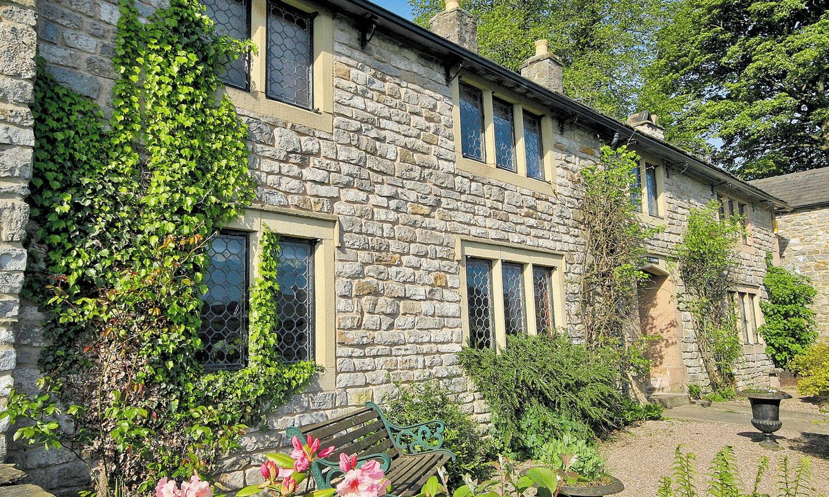Peak District Cottage | 3 bedroom accommodation in Castleton