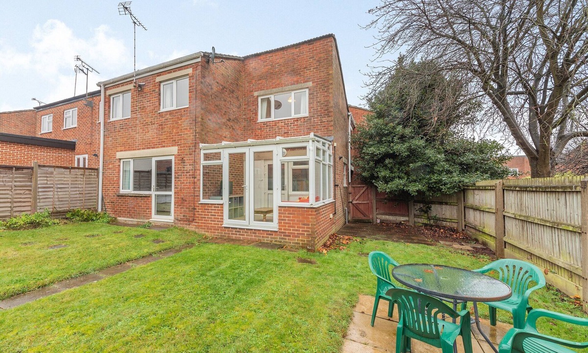 Andover Cottage | 3 bedroom accommodation in Andover