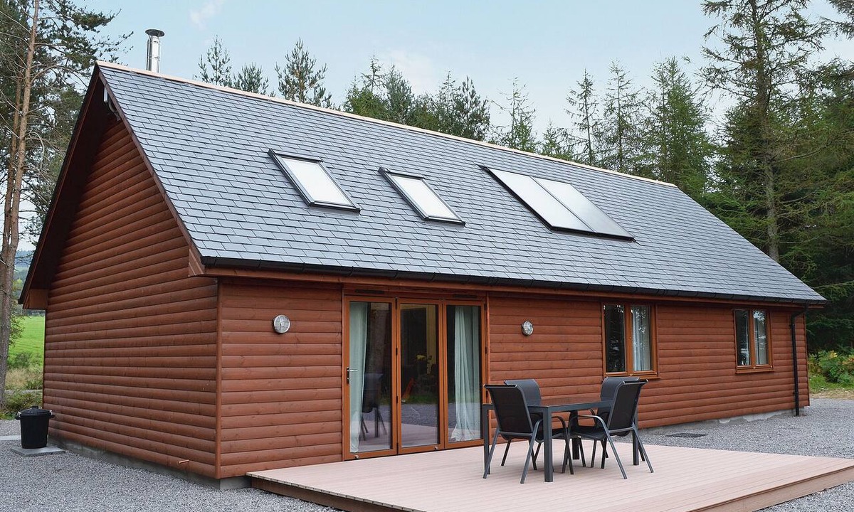 Strachan Cottage | 3 bedroom accommodation in Strachan, near Banchory