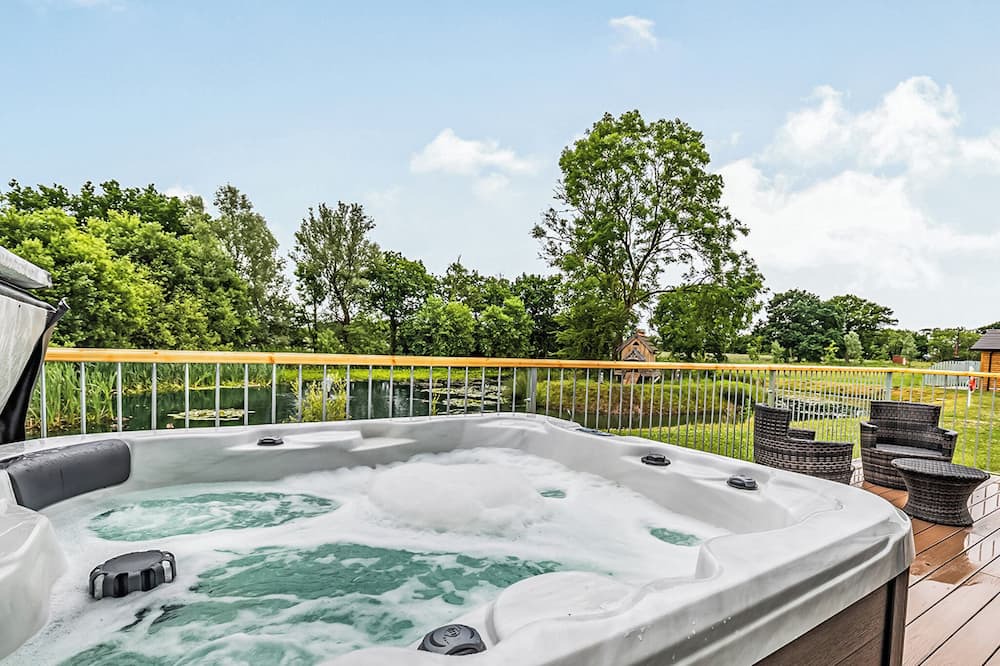 Flaxton Ski Chalet | 3 bedroom accommodation in Flaxton