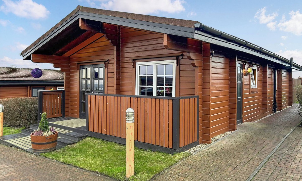 Bishopton Apartment | 3 bedroom accommodation in Glasgow