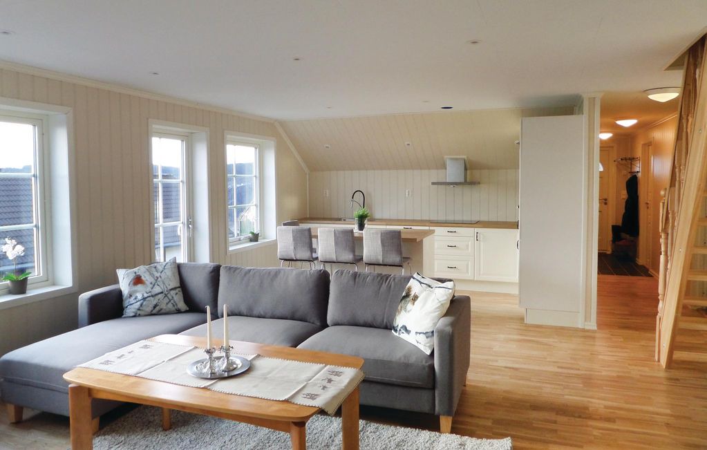 Steinstø House | 3 bedroom accommodation in Steinstø