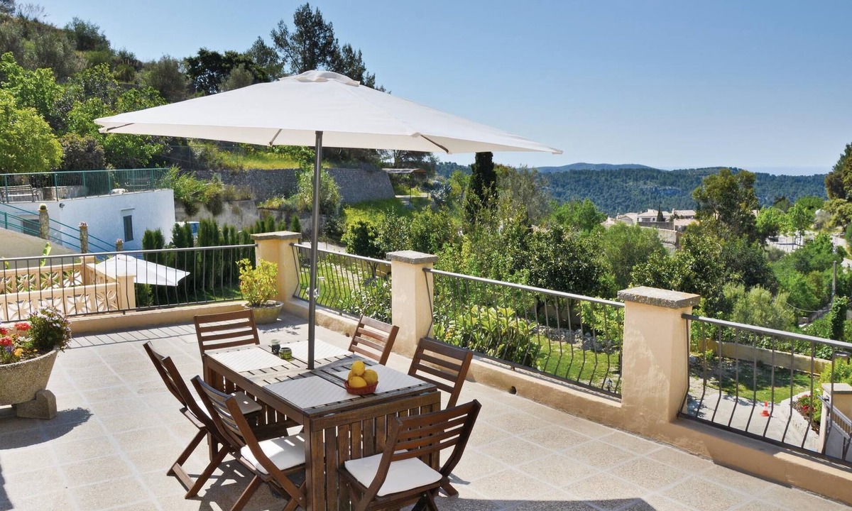 Galilea House | 3 bedroom accommodation in Galilea