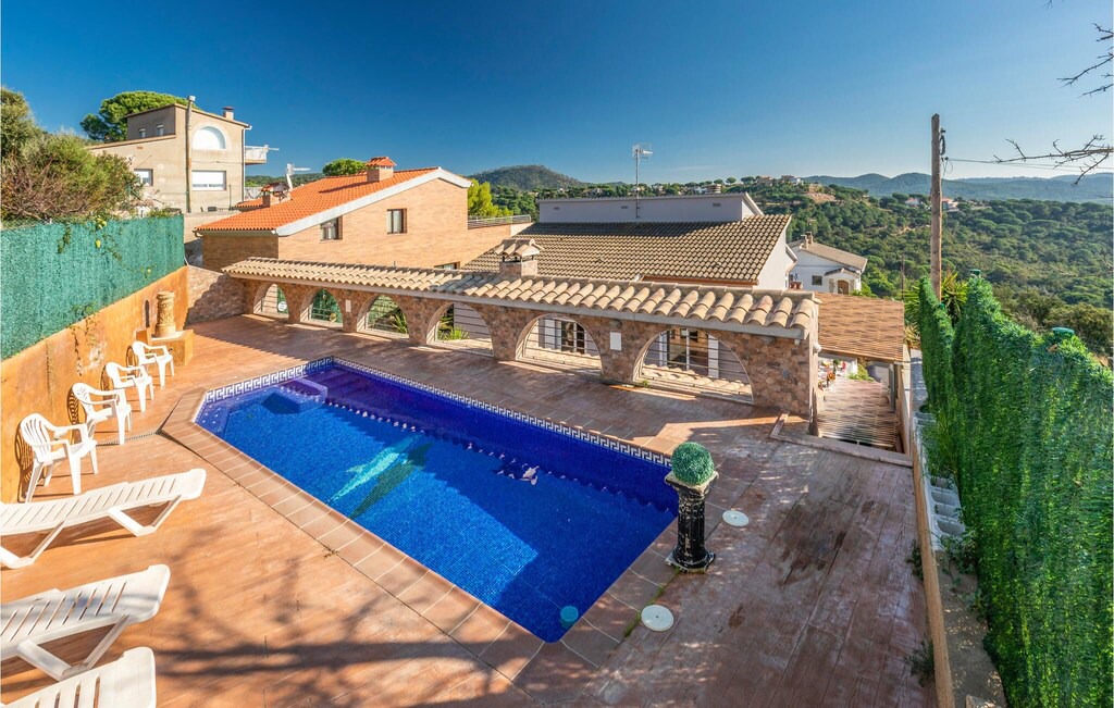 El Mas Mora House | 3 bedroom accommodation in Tordera