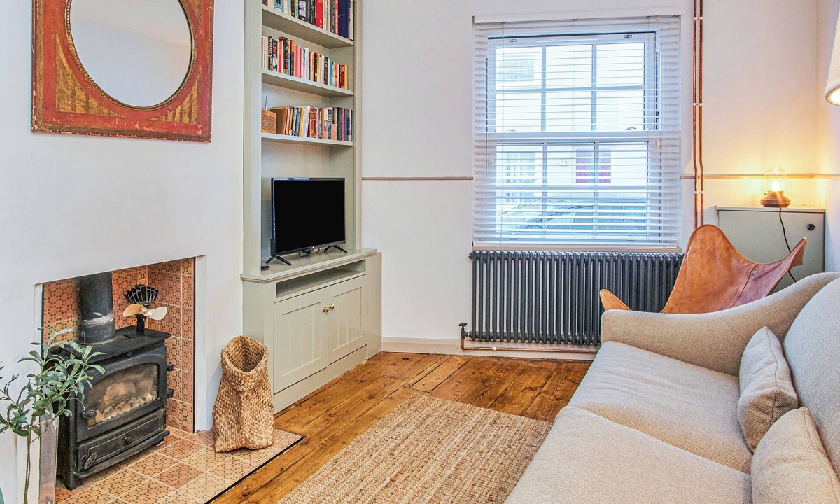 Cowes Cottage | 3 bedroom accommodation in Cowes