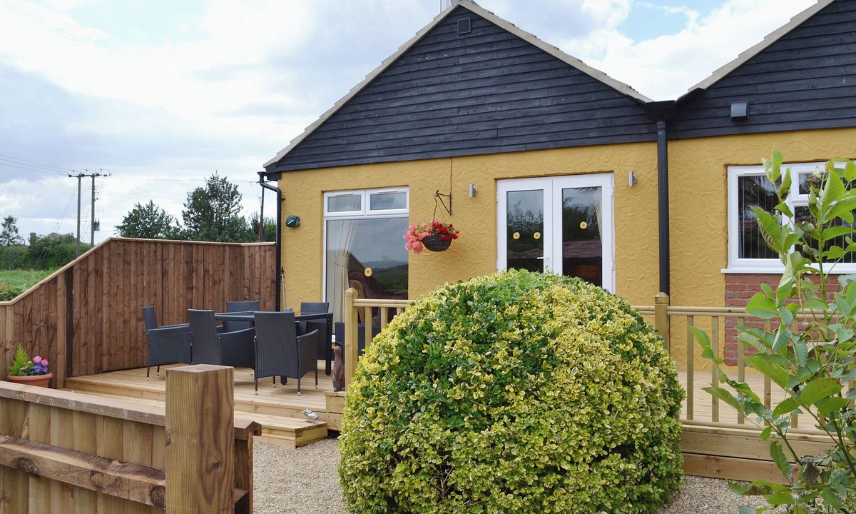 Littleport Cottage | 3 bedroom accommodation in Little Downham, near Ely