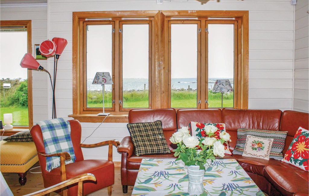 Vestbygd House | 3 bedroom accommodation in Borhaug