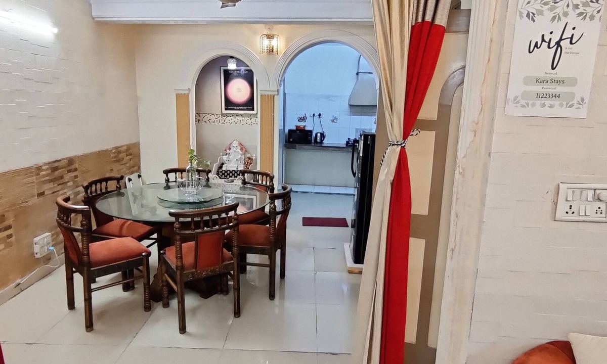 New Delhi Apartment | 3 Bedroom apartment in central Delhi Close to all major attractions