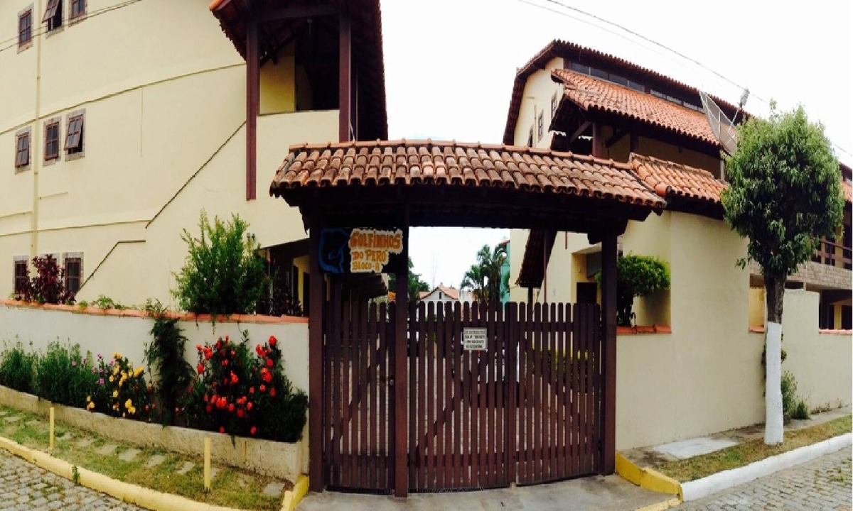 Pero Condo | 3-bedroom apartment two blocks from the beach and across from the Peró Shopping Mall.