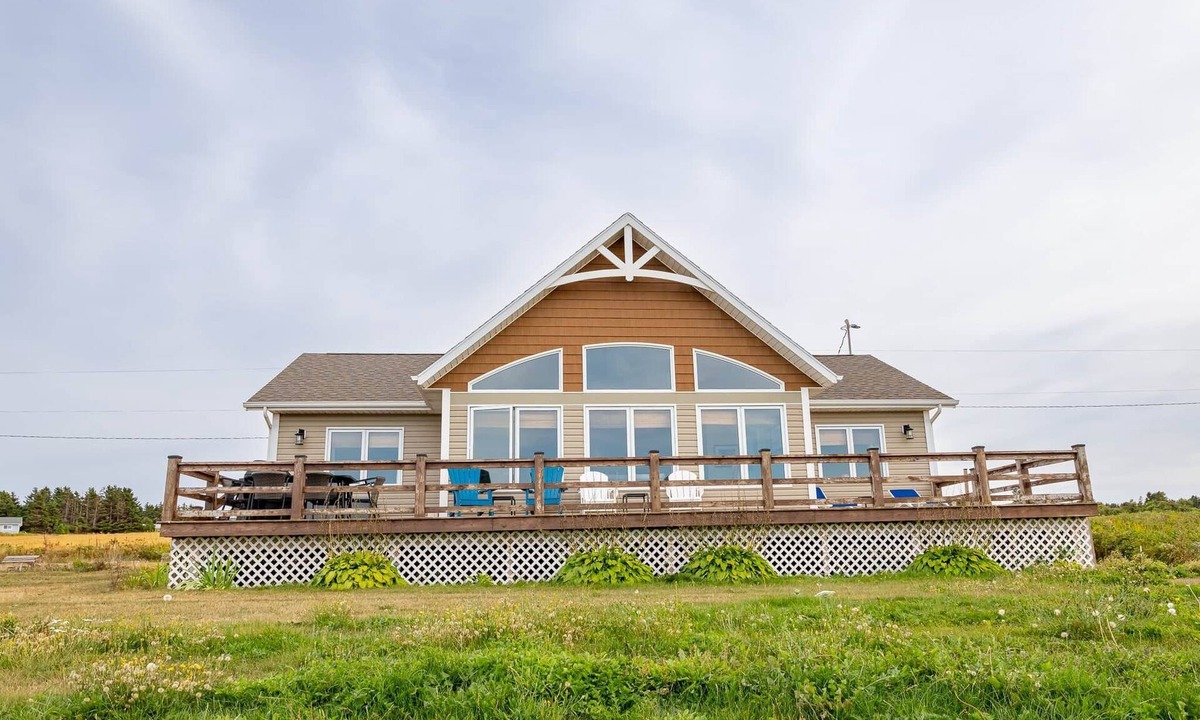Cavendish Cottage | 3-Bedroom Cavendish Oceanfront Cottage - Located inside National Park