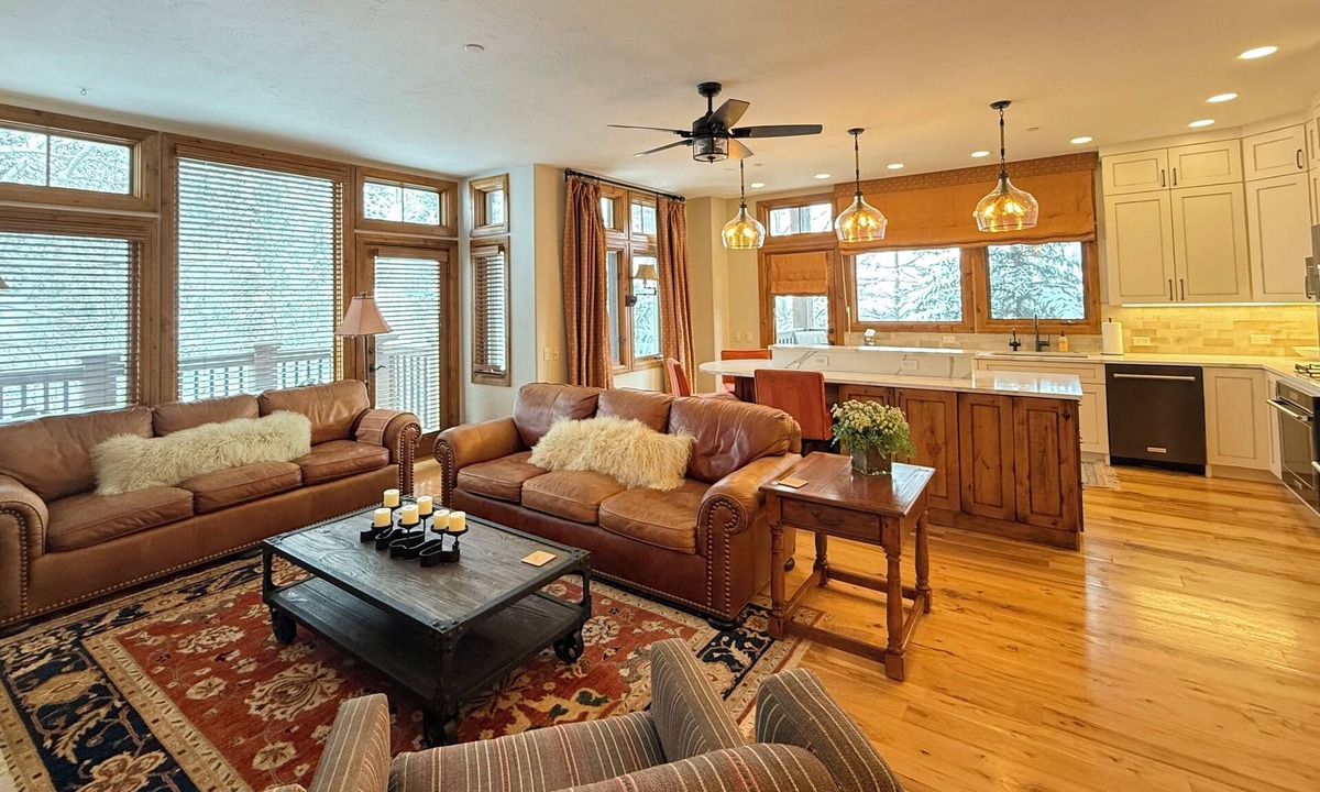 Edwards Condo | 3 Bedroom Condo Just Steps From Arrowhead Lift