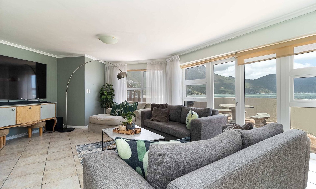 Hout Bay Apartment | 3 Bedroom Family Apartment Beach Club - Houtbay