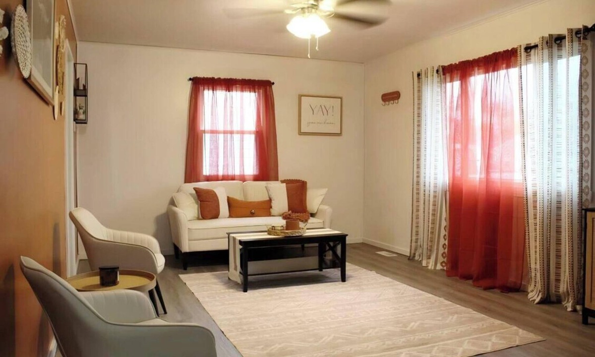 Springfield House | 3-bedroom house in enjoyable Springfield with AC, WiFi. Relax and unwind