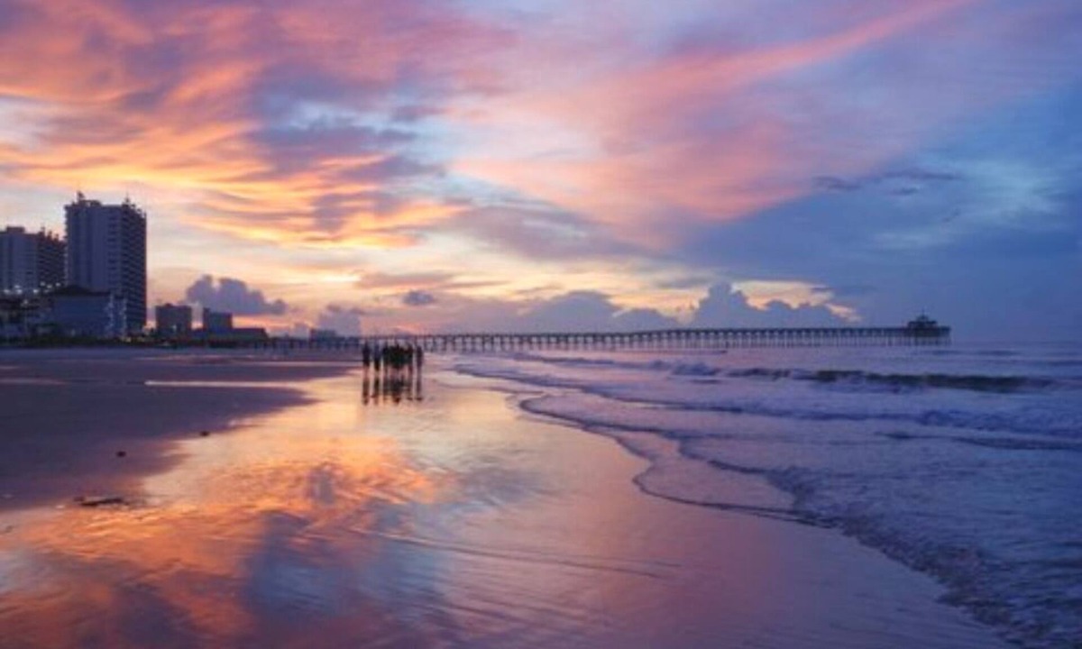 Arcadian Shores Condo | 3 Bedroom Lockoff Suite on Myrtle Beach! 2 Living areas, 2 Kitchens!