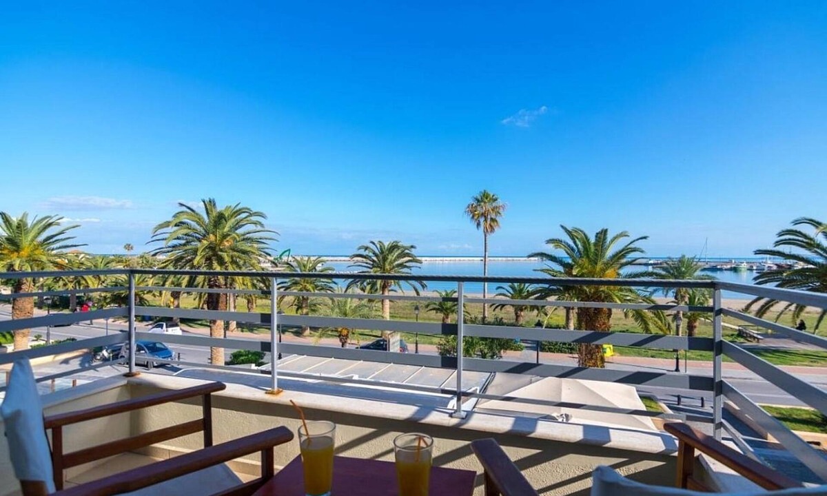 Old Town Rethymnon Apartment | 3-Bedroom Seafront Maisonette, A/C, Balcony & 2 Terraces with Amazing Views of Rethymno City & Beach