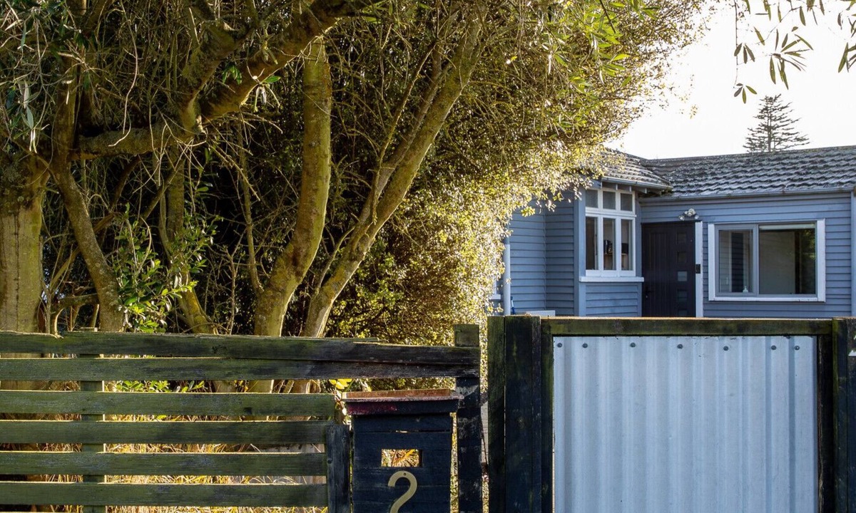 Methven House | 3 bedroom villa, close to town, dog friendly