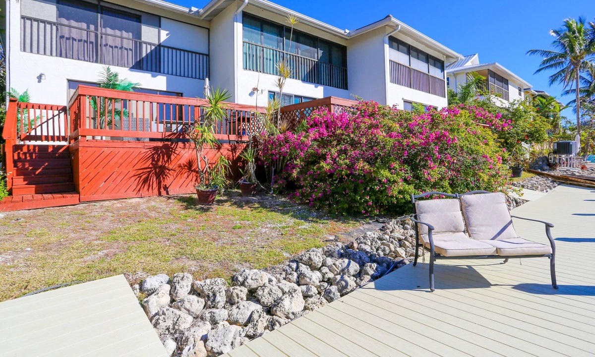 Royal Harbor Condo | **3 BEDS/3 BATHS**WATERFRONT HOME**GREAT VIEWS**