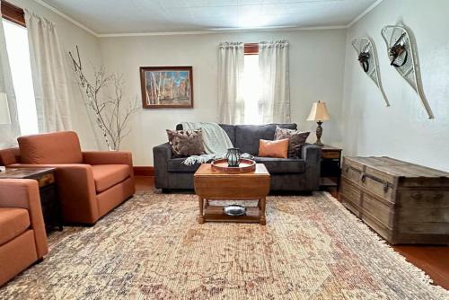 Upper Village Apartment | 3 beds in Gorham direct trail access