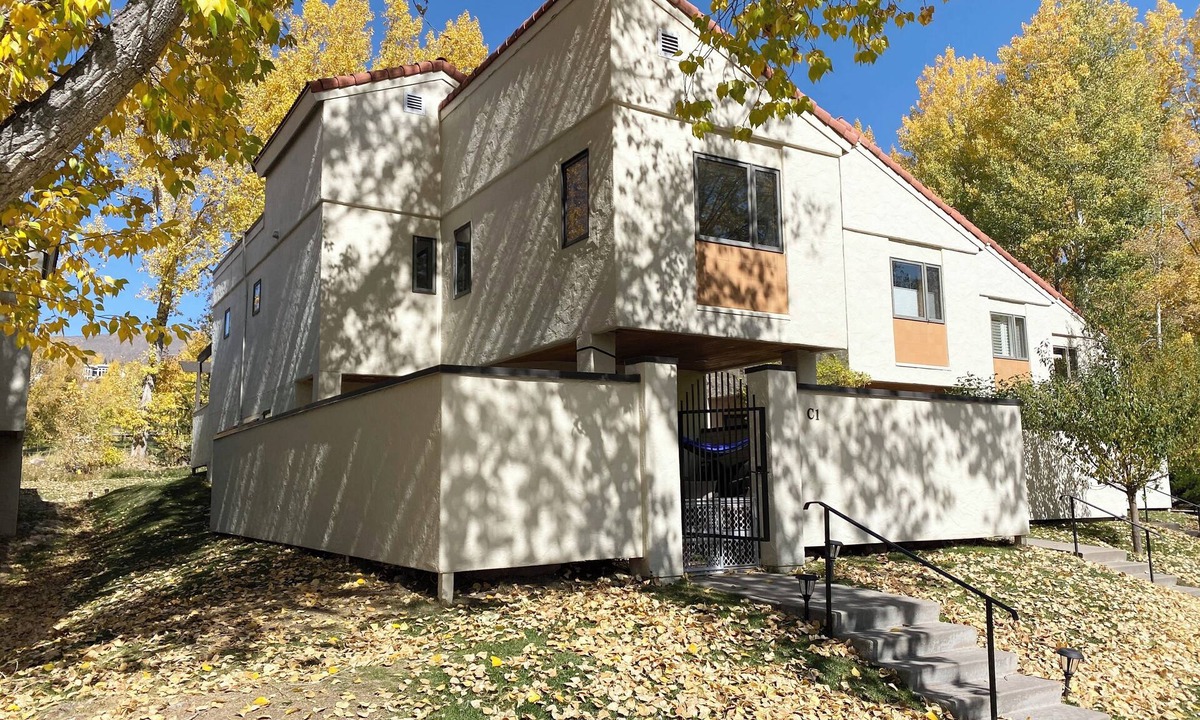 Singletree Condo | 3 BR 2 BA Home in Edwards/Singletree, Seasonal Rental, Nov-May, Very Nice!