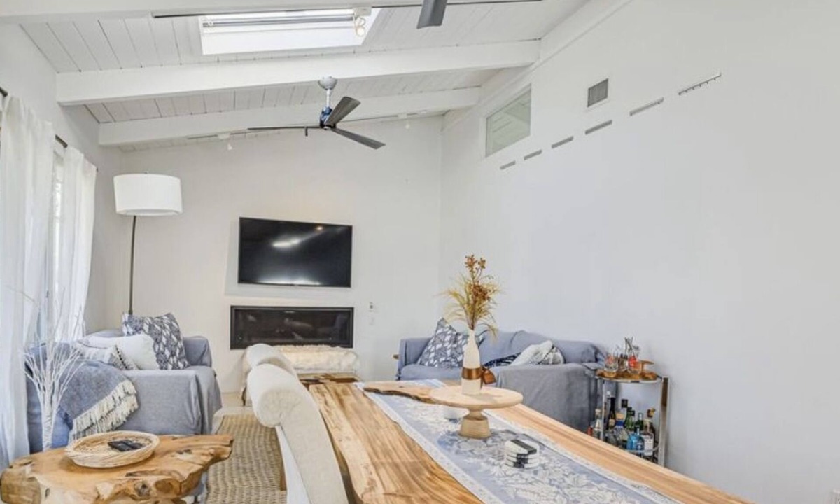 Culloden Shores House | 3 BR 2Bath Private Beach House, with Hot tub, fireplace & firepit