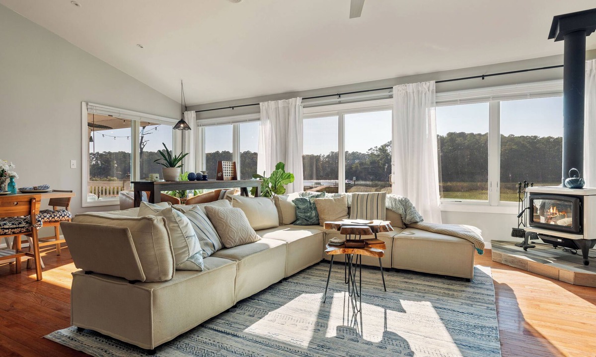 Onemo Cottage | 3 BR Bay Home w Private Dock & all the Amenities