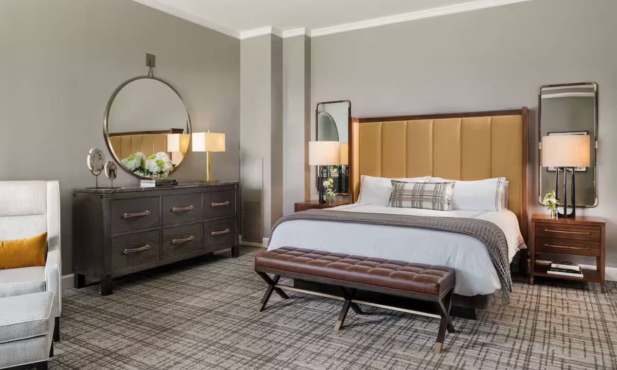 Braselton Hotel | 3 Chic Rooms w/Modern Comforts by Bob Ross-Worthy Lake for Couples Escapes