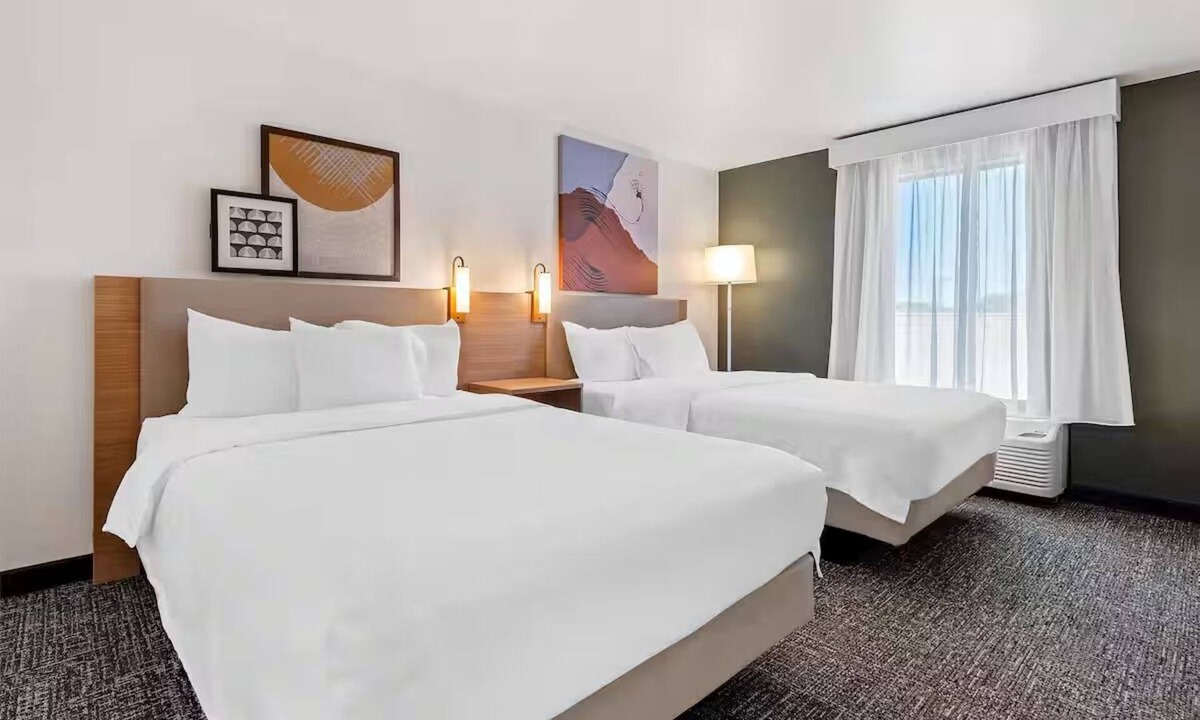 Amarillo Hotel | 3 Comfortable Rooms Perfect for Families Minutes from Fun Palo Duro Canyon Trail