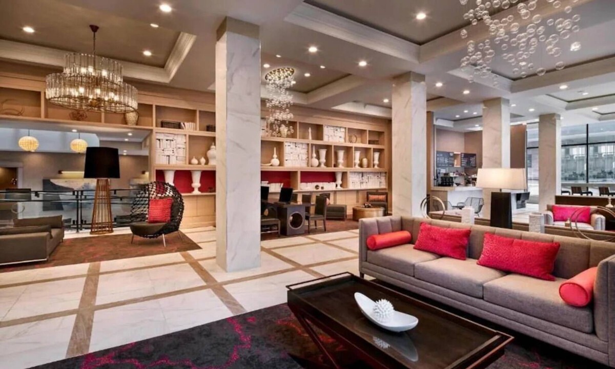 Downtown Baltimore Hotel | 3 Downtown Rooms | Short Drive to Baltimore Museum of Art and National Aquarium