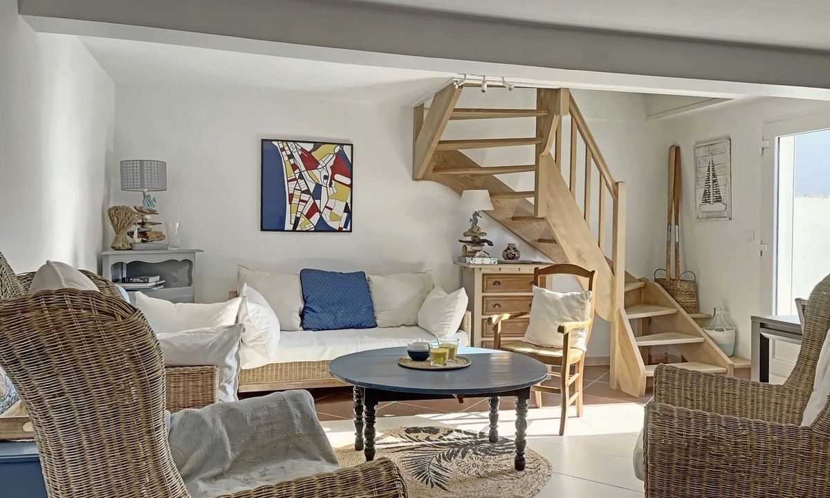 Quartier du Casino Apartment | 3* duplex apartment with terrace at the foot of the covered market