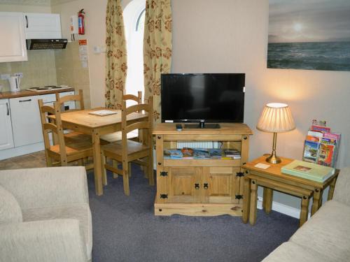 Cayton House | 3 Eldin Hall Properties
