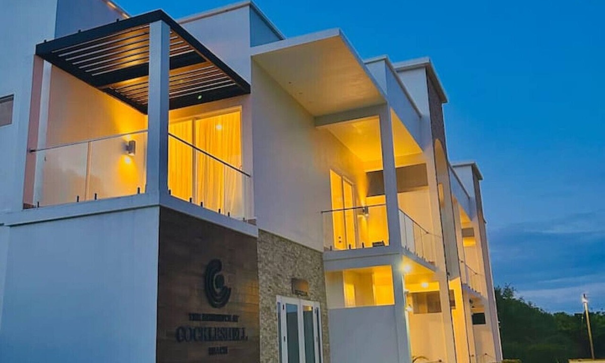 Frigate Bay House | 3 King Bed Suite @CockleshellBeach w/View of Nevis