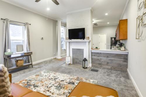 Latonia House | 3 Mi to Dtwn: Covington Getaway w/Backyard